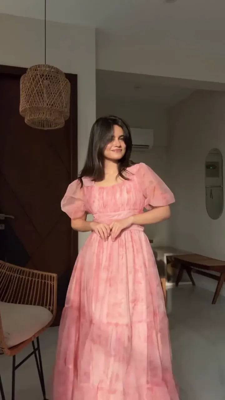 Soft Pink Puff‑Sleeve Square‑Neck Tiered Maxi Dress with Gathered Waist for Everyday & Brunch Outfits
